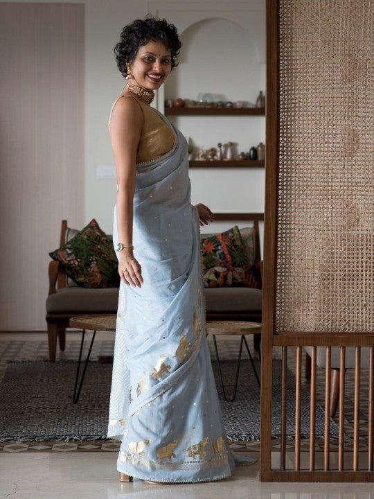 Blue & Gold-Toned Polka Dot Saree